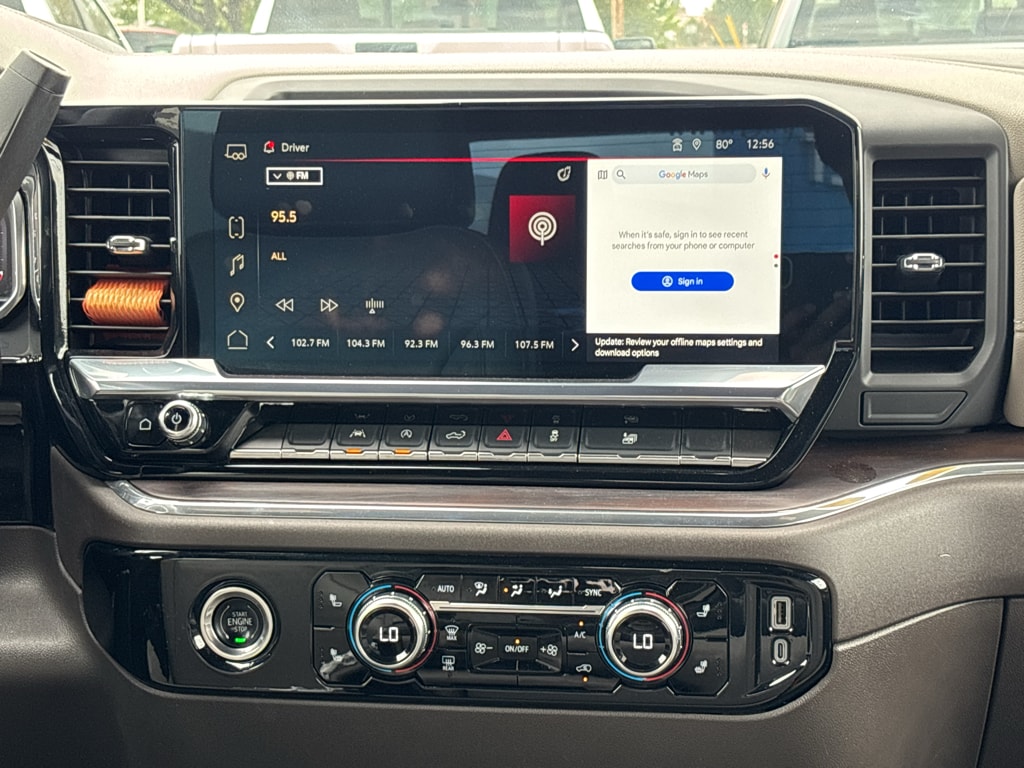 2024 GMC Sierra 1500 SLT - Photo 12