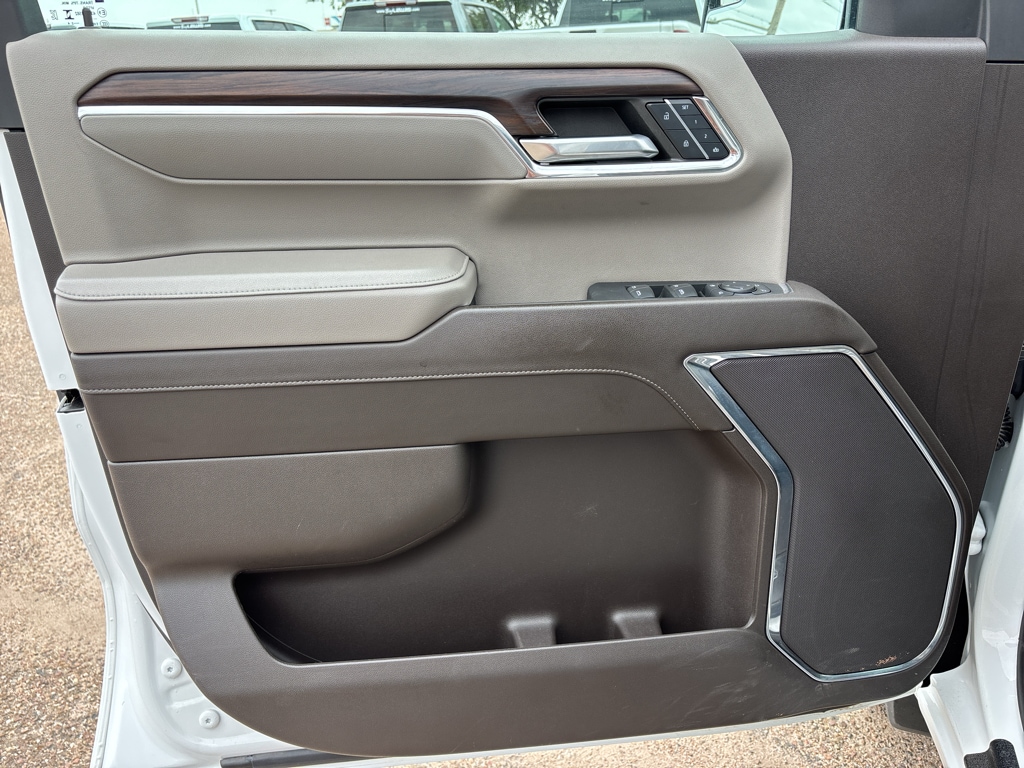 2024 GMC Sierra 1500 SLT - Photo 16