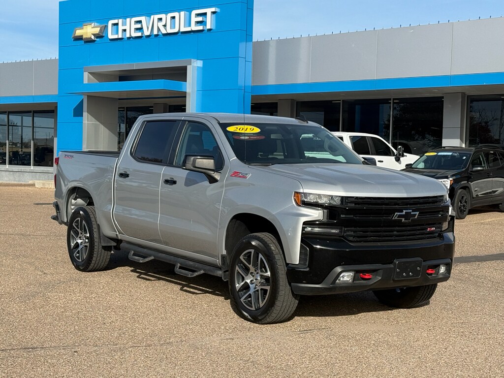 2019 Chevrolet Silverado 1500 LT Trail Boss photo 2