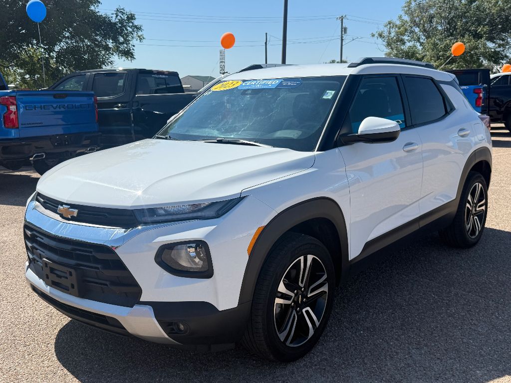 2023 Chevrolet Trailblazer LT photo 2