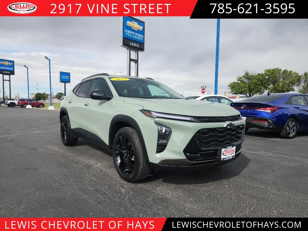 Used 2025 Chevrolet Trax Activ SUV
