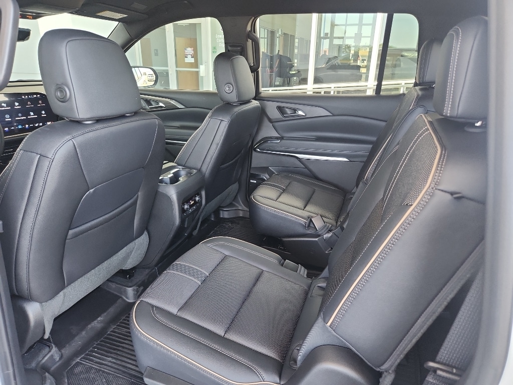 2026 Chevrolet Traverse High Country - Photo 10