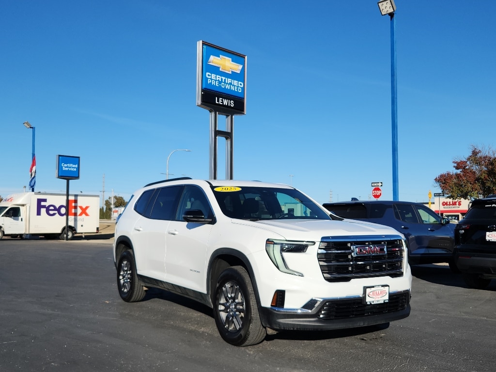 2025 GMC Acadia Elevation's photo