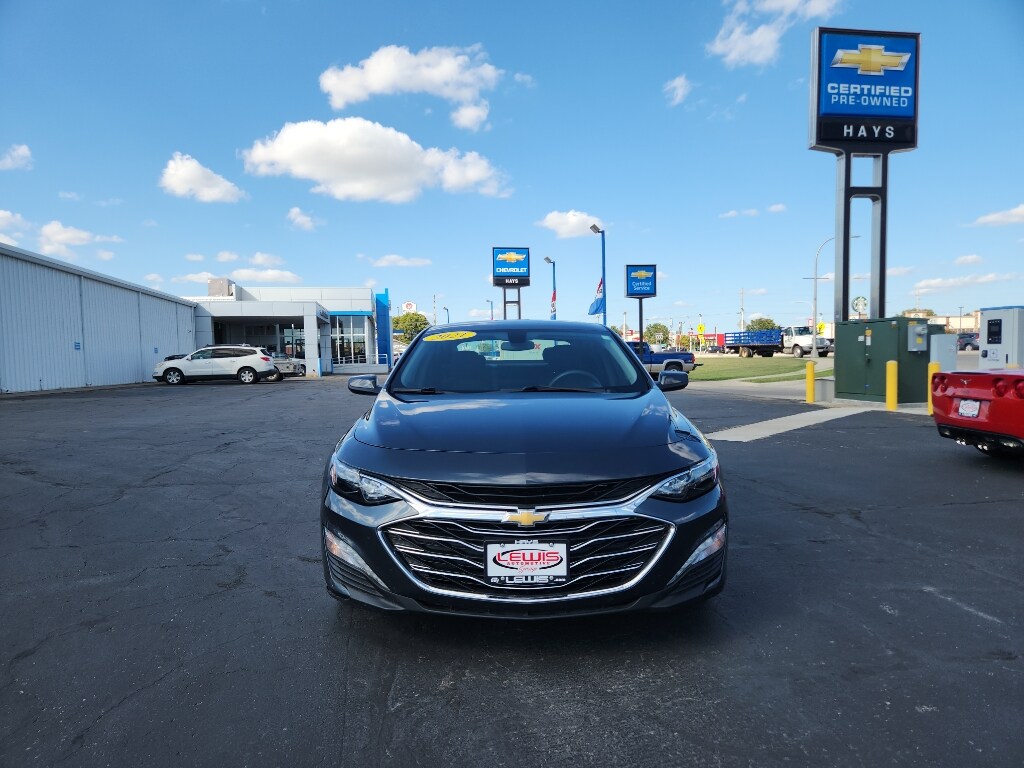 2021 Chevrolet Malibu 1LT photo 2