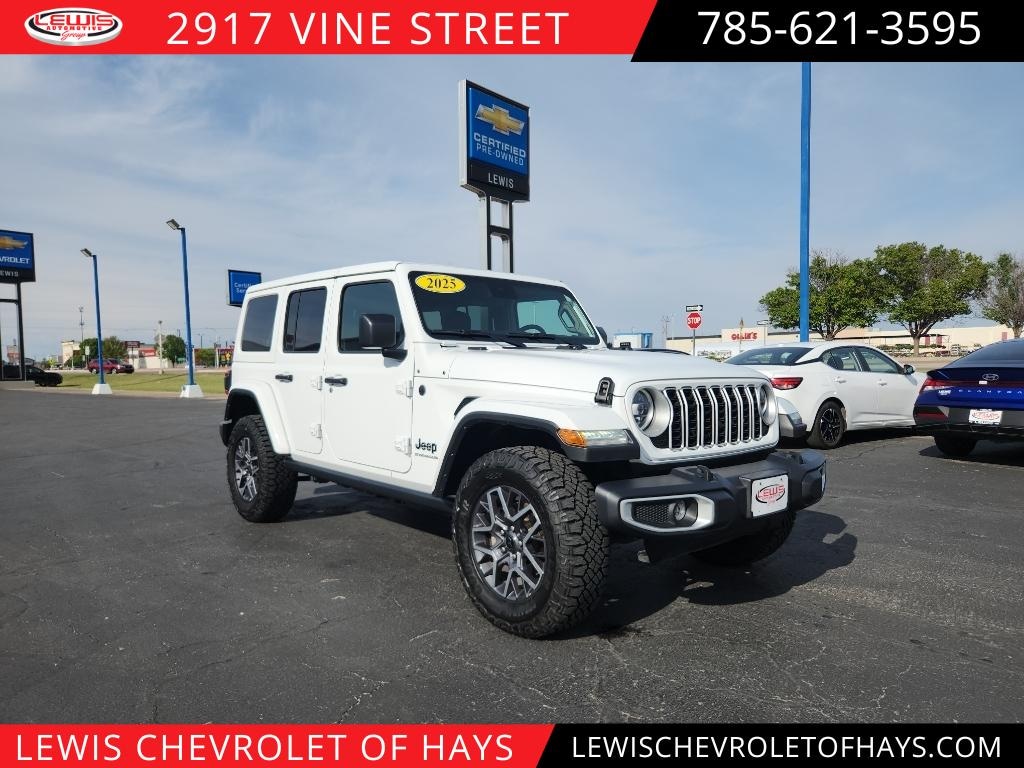 Used 2025 Jeep Wrangler Sahara SUV