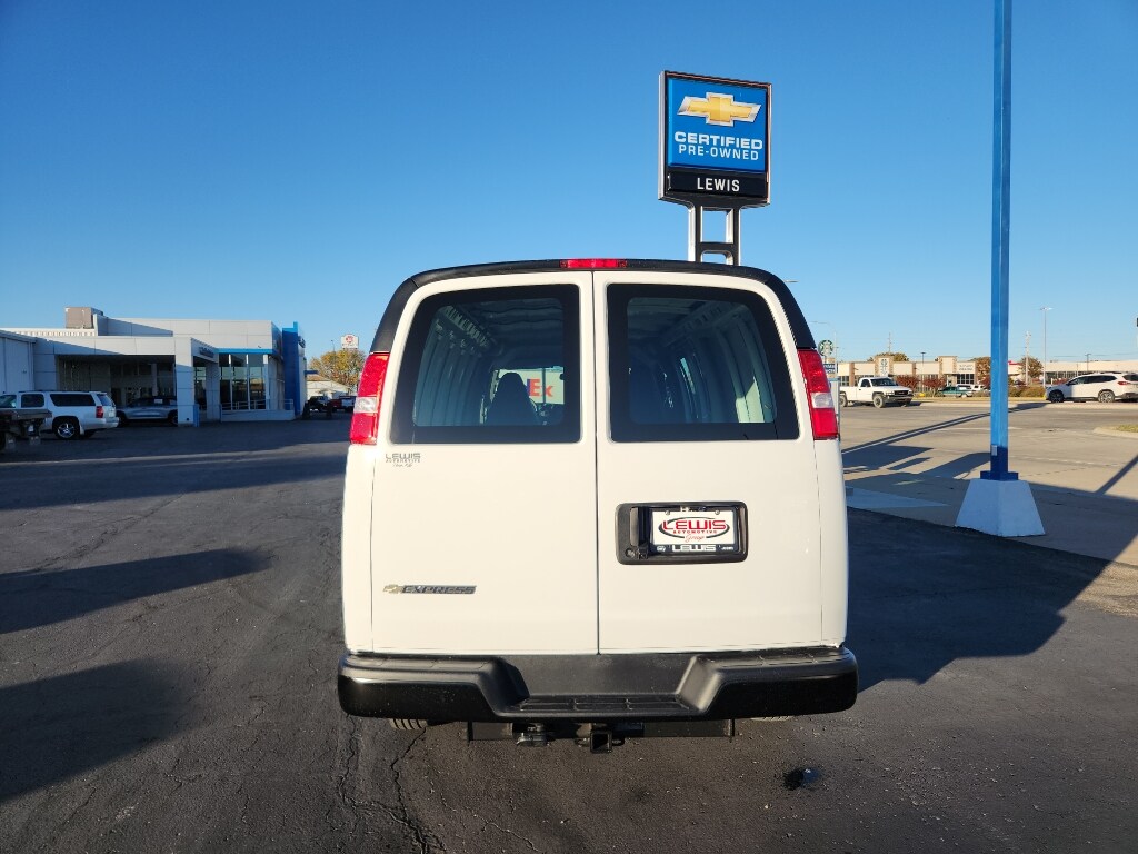 2025 Chevrolet Express Cargo Work Van - Photo 13