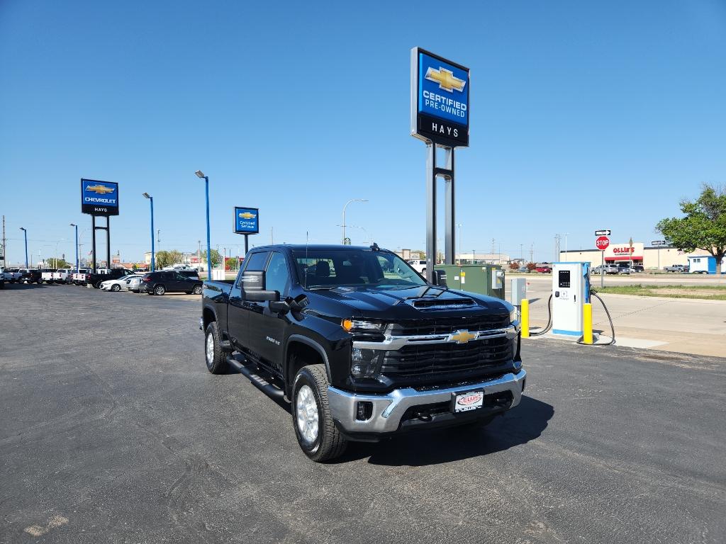 2025 Chevrolet Silverado 2500HD LT's photo