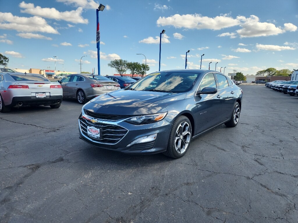2021 Chevrolet Malibu 1LT photo 3