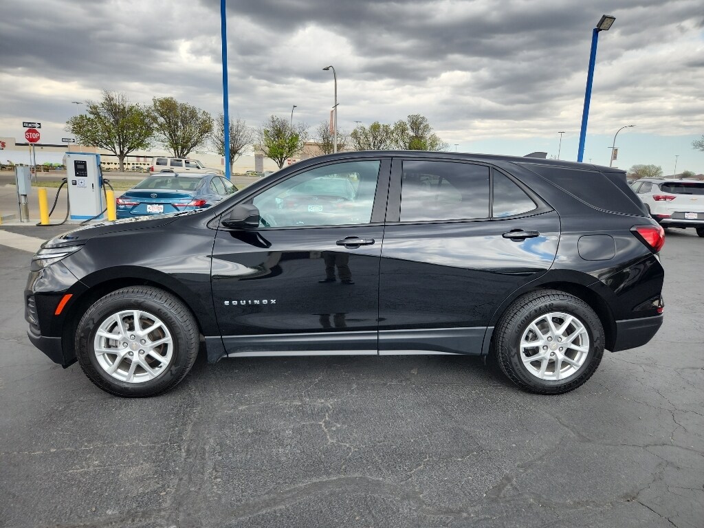 Used 2023 Chevrolet Equinox LS SUV