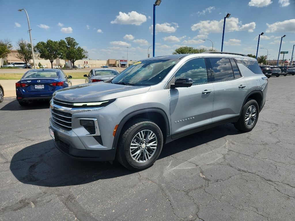Used 2024 Chevrolet Traverse LT SUV