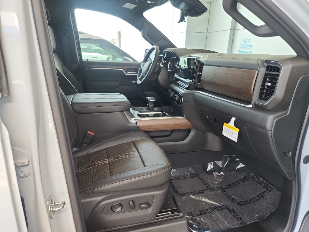 2026 Chevrolet Silverado 1500 High Country - Photo 8