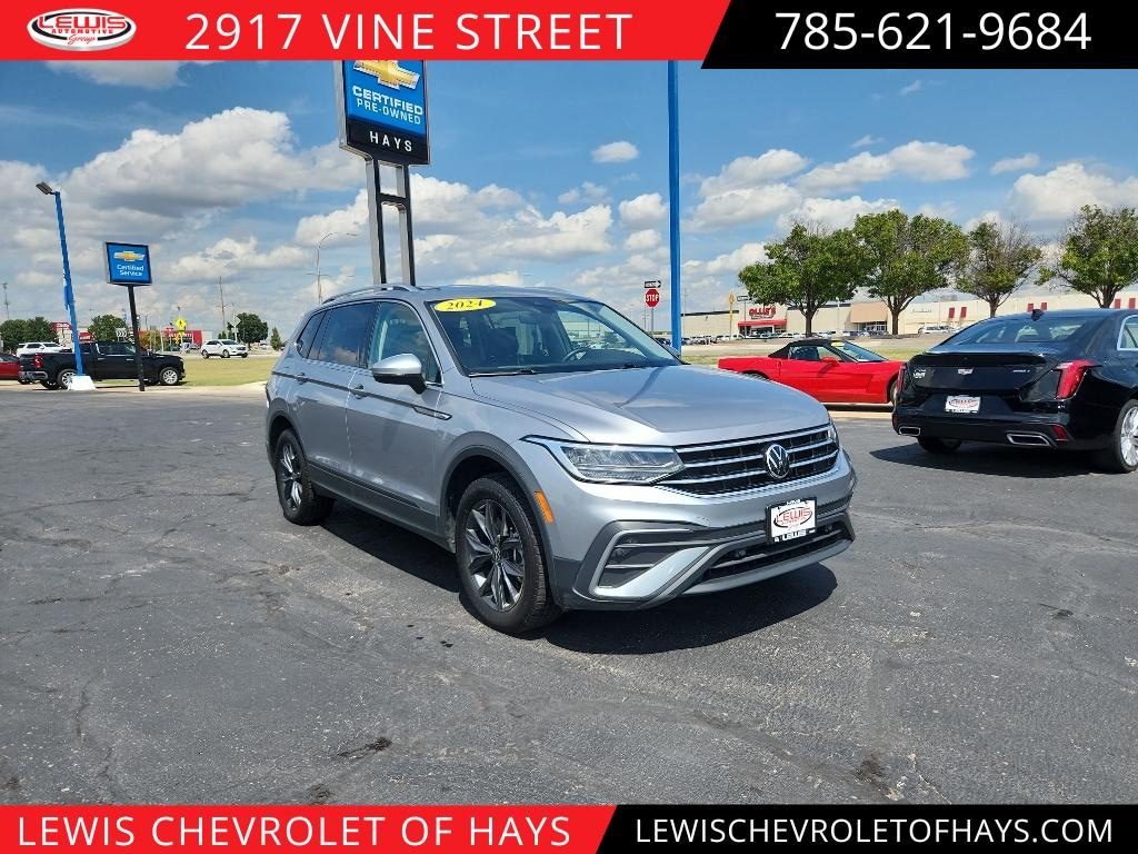 Used 2024 Volkswagen Tiguan SE SUV