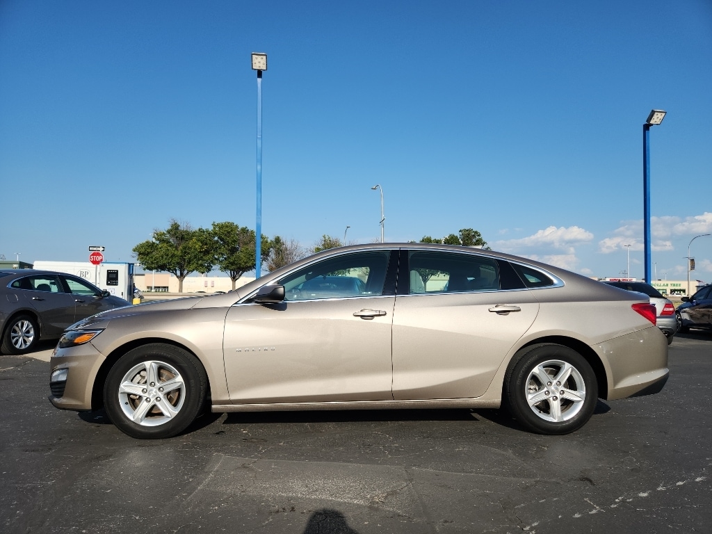 1G1ZD5ST4RF151801