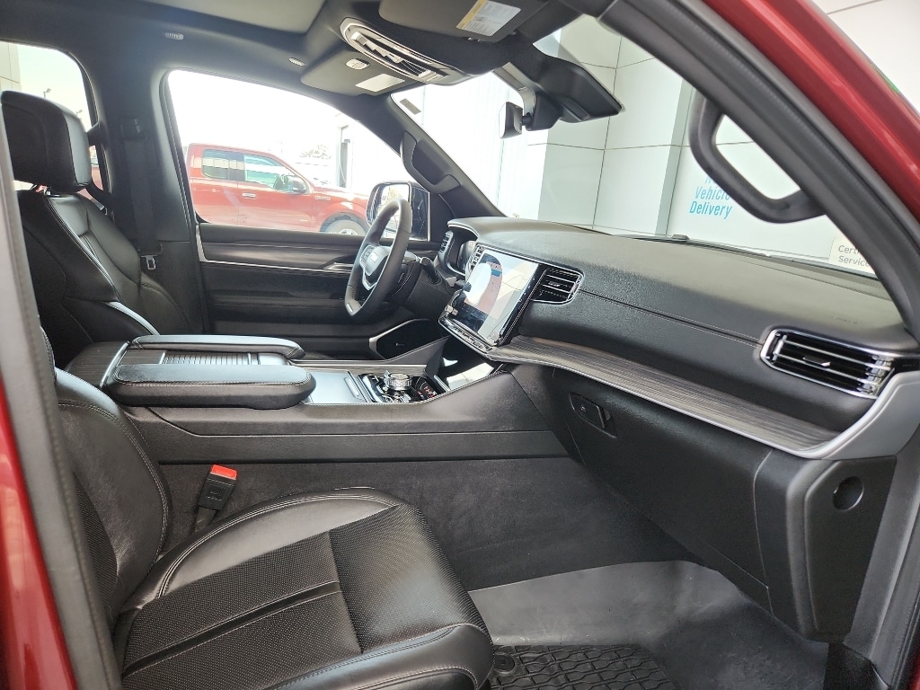 2024 Jeep Wagoneer Series III - Photo 9