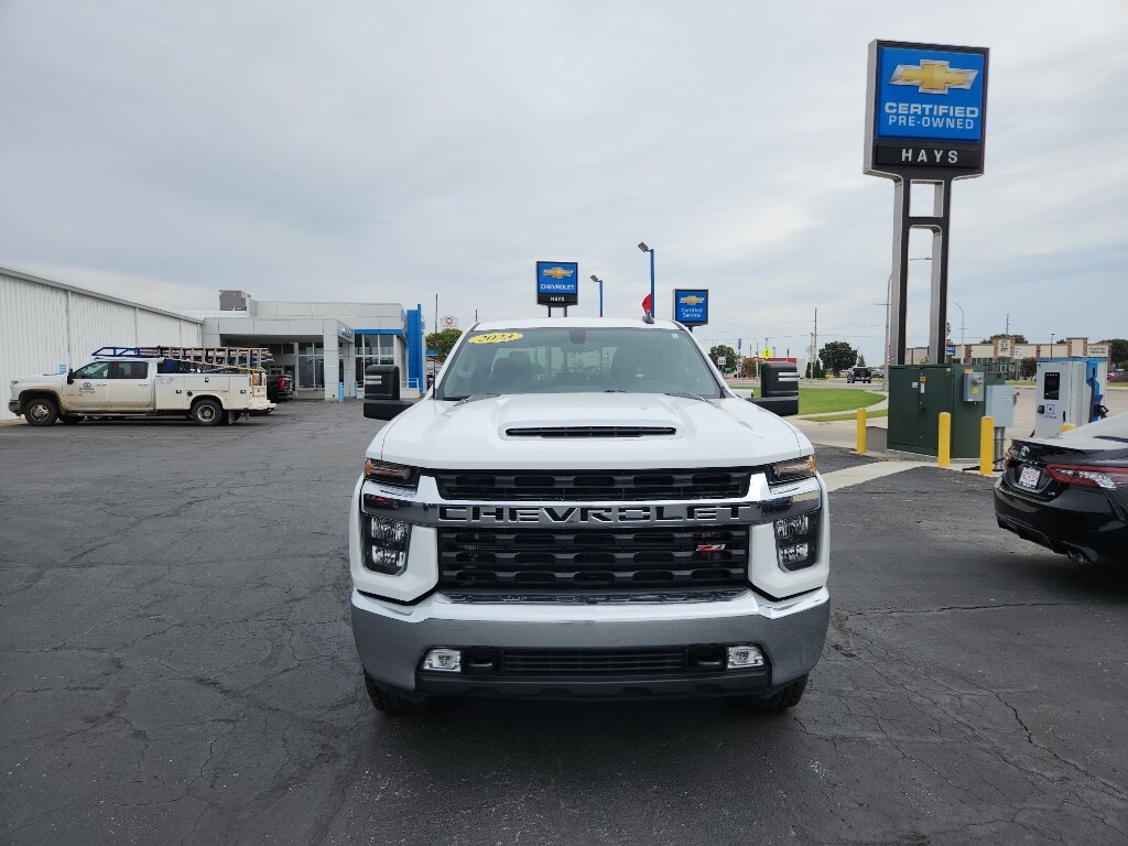 2023 Chevrolet Silverado 2500HD LT photo 3