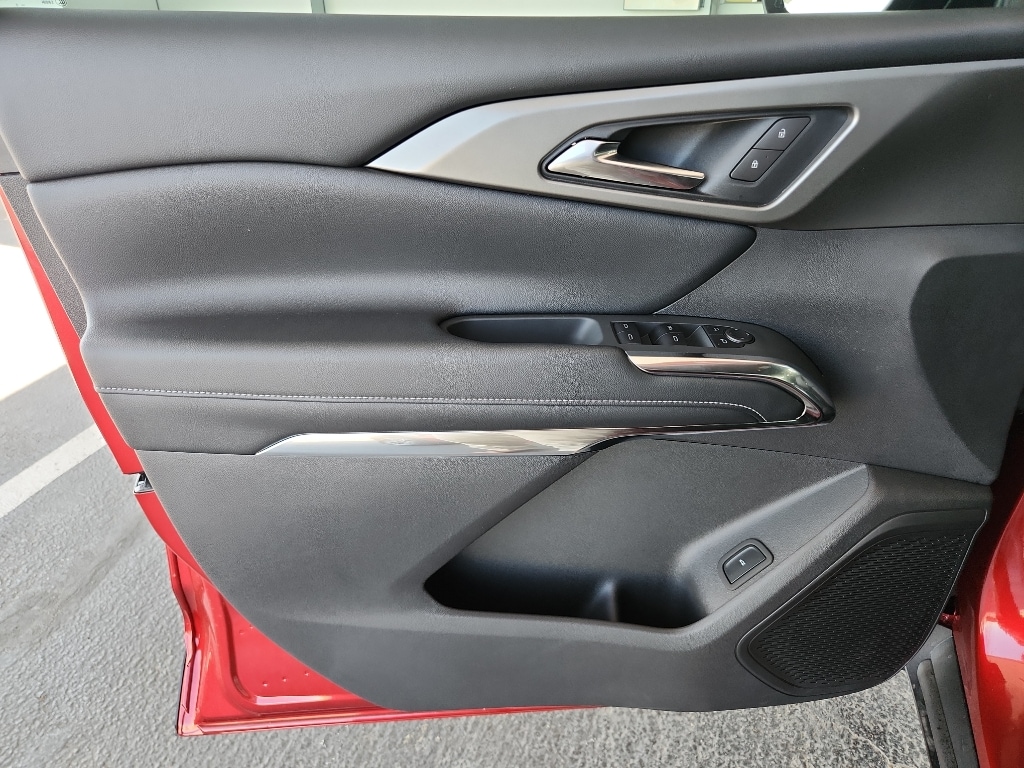 New 2025 Chevrolet Traverse LT SUV