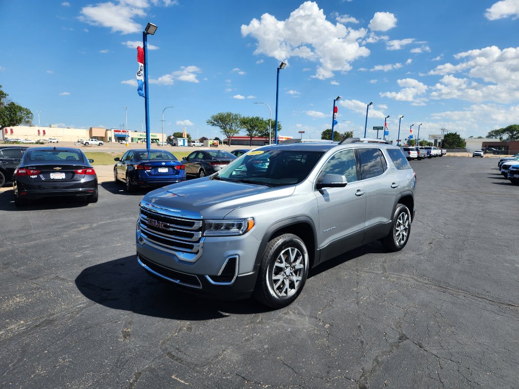 2023 Gmc Acadia SLE photo 3