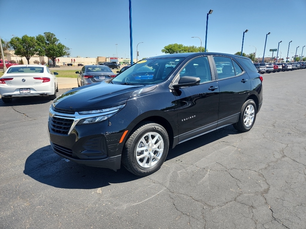 Used 2022 Chevrolet Equinox LS SUV