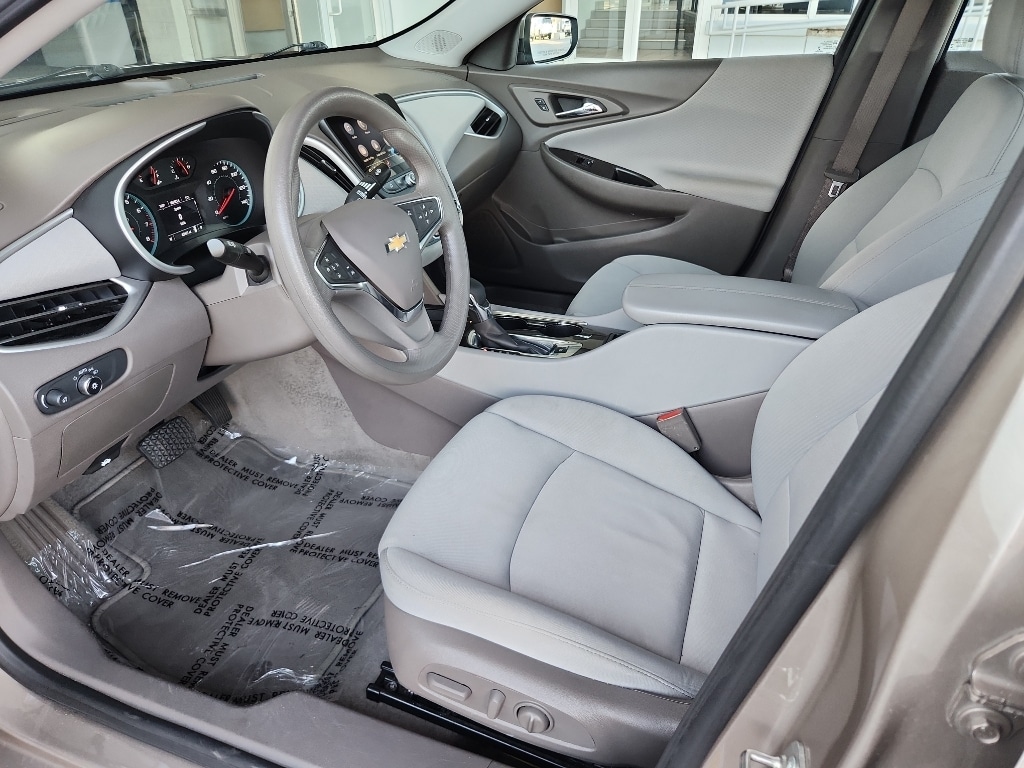 Used 2024 Chevrolet Malibu 1LT Sedan