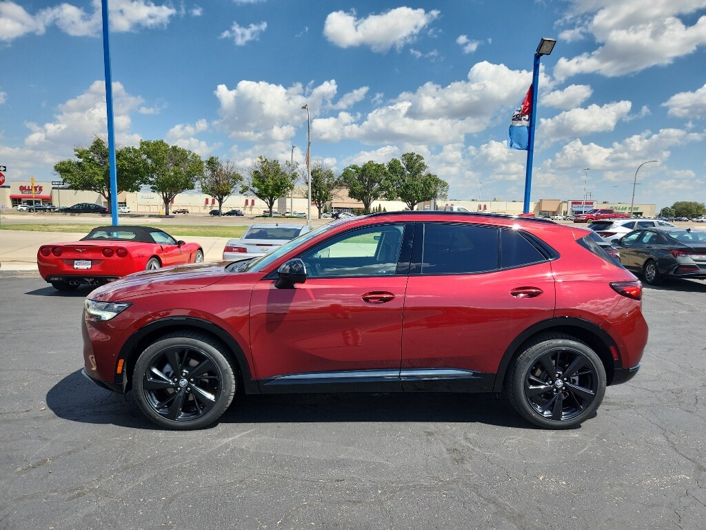 2022 Buick Envision Essence Sport Touring photo 4