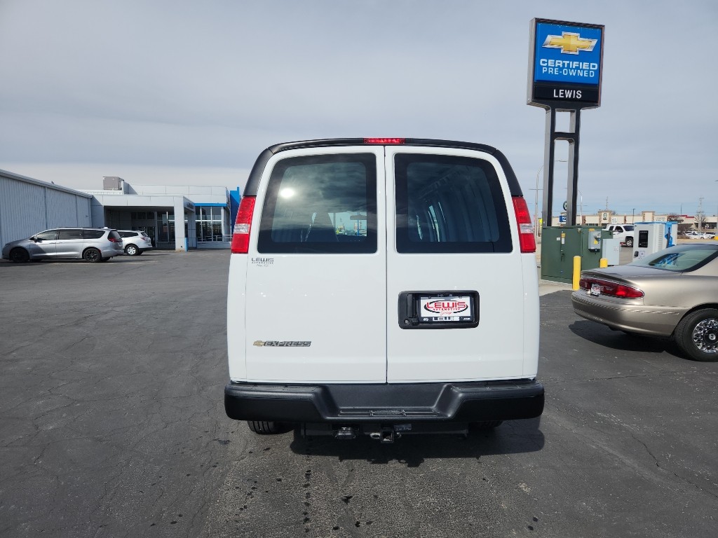 2025 Chevrolet Express Cargo Work Van - Photo 16