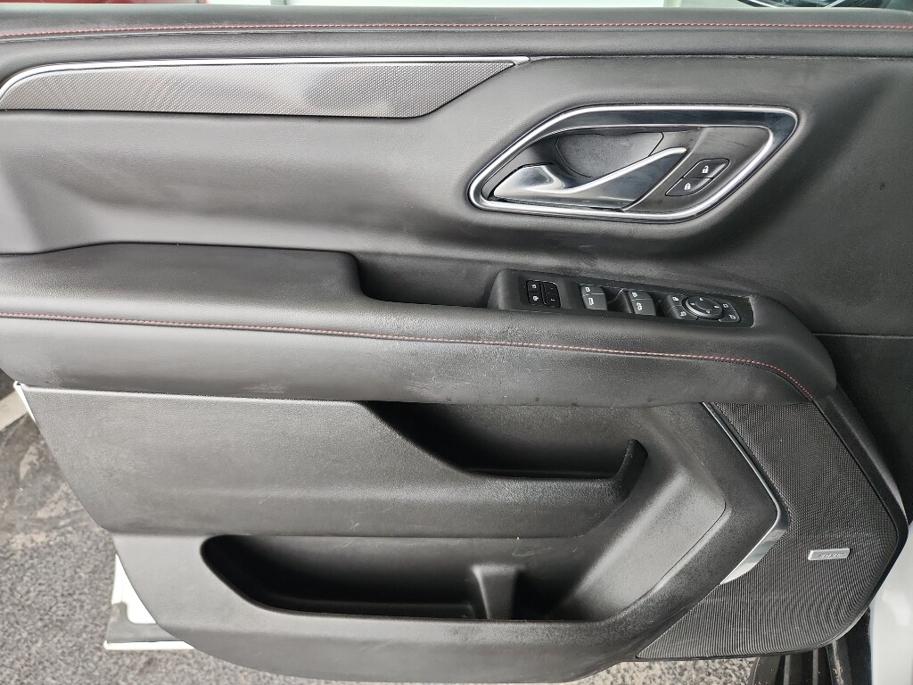 2022 Chevrolet Suburban RST photo 4