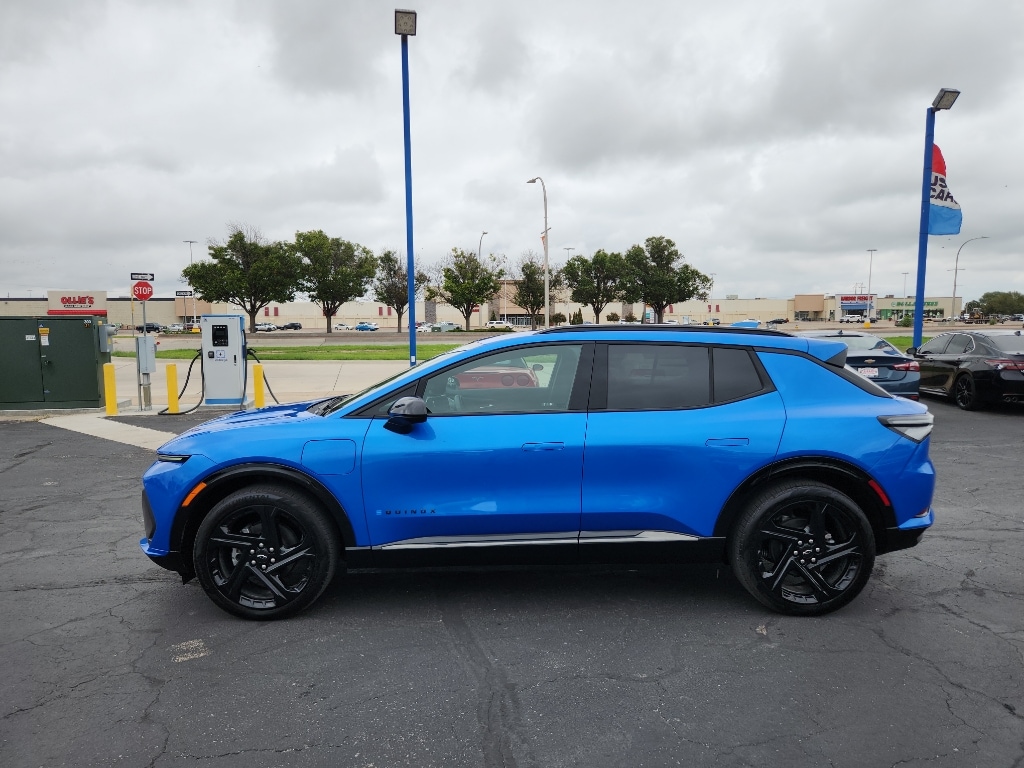 Used 2025 Chevrolet Equinox EV RS with VIN 3GN7DSRP4SS116836 for sale in Hays, KS