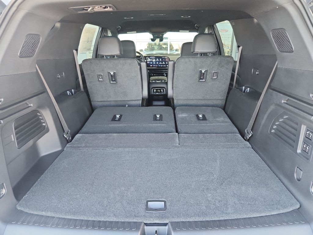2026 Chevrolet Traverse High Country - Photo 17