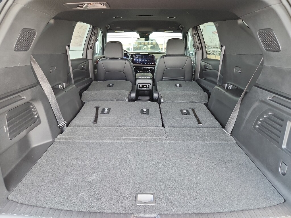 2026 Chevrolet Traverse Z71 - Photo 18