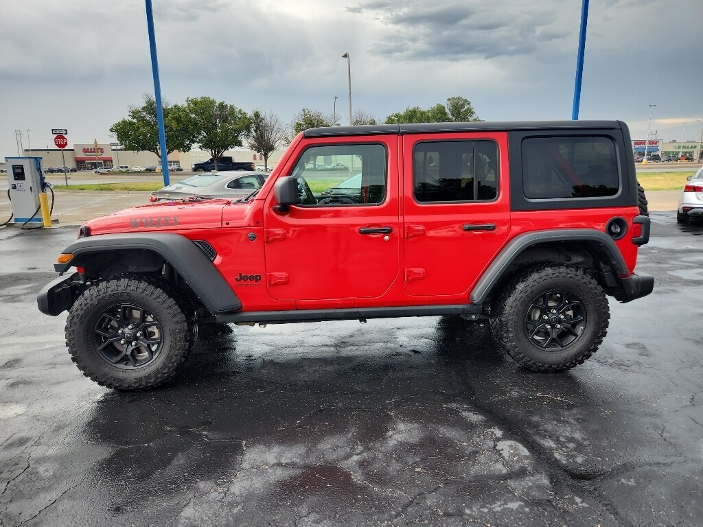 Used 2025 Jeep Wrangler Willys SUV