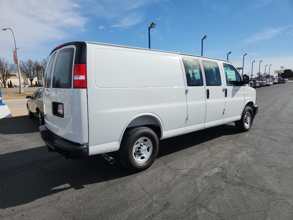 2025 Chevrolet Express Cargo Work Van - Photo 15