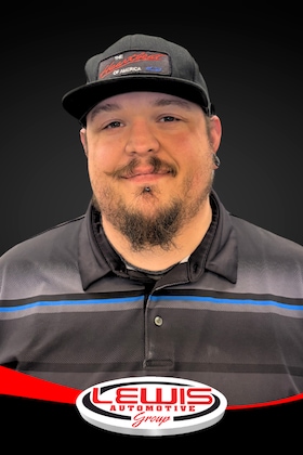 Staff member Corey Tholen from ID_c7bf30