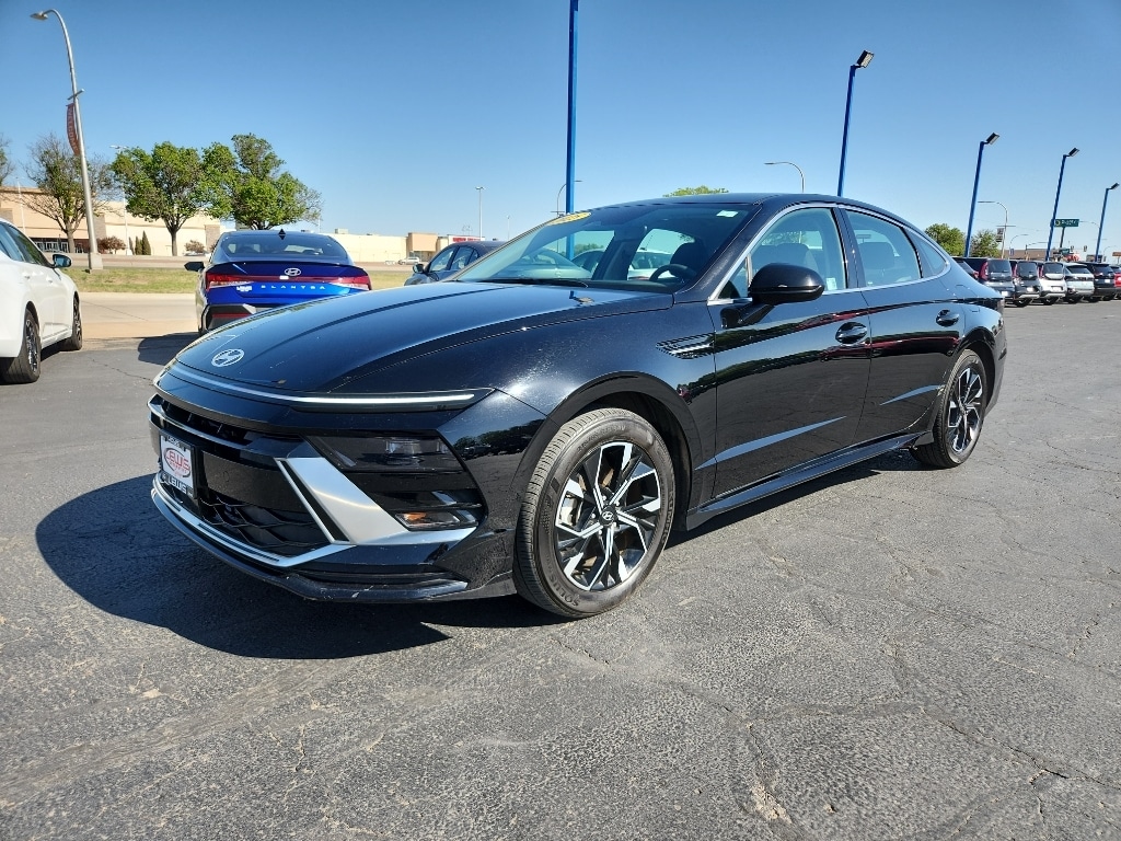 Used 2025 Hyundai Sonata SEL Sedan