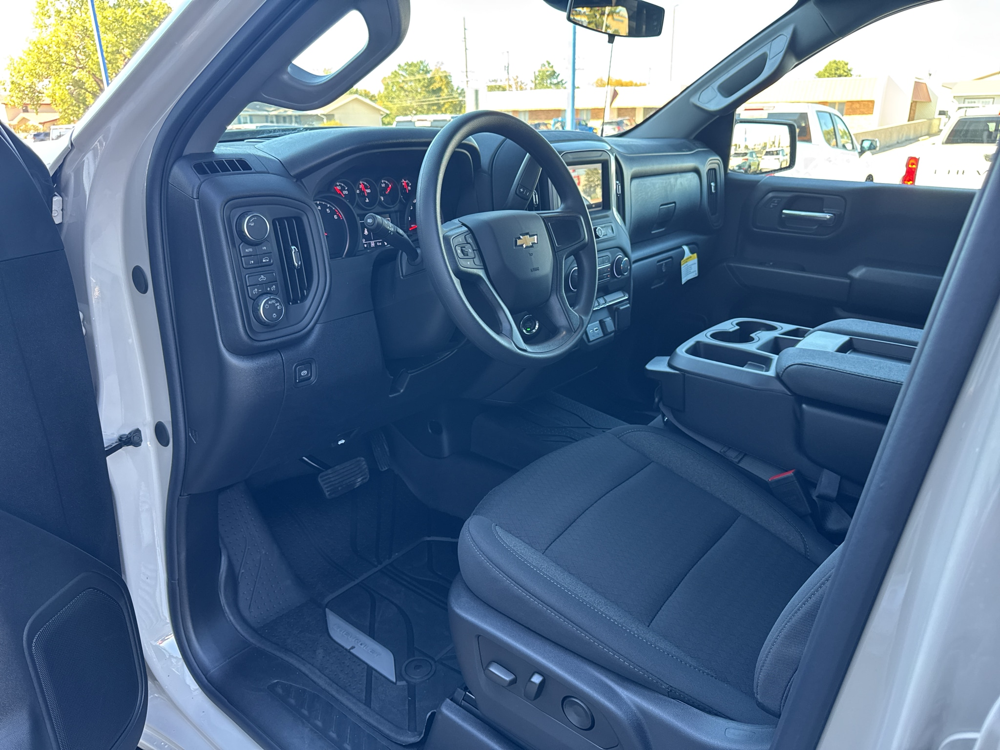 2026 Chevrolet Silverado 1500 Custom - Photo 14