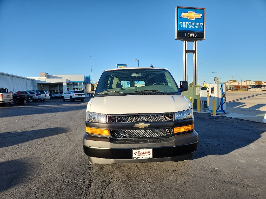 2025 Chevrolet Express Cargo Work Van - Photo 16