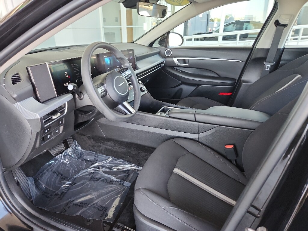 Used 2025 Hyundai Sonata SEL Sedan