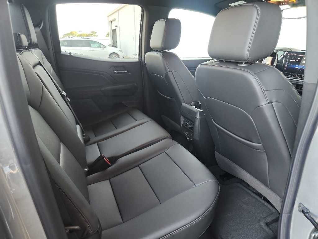 2026 Chevrolet Colorado LT - Photo 12