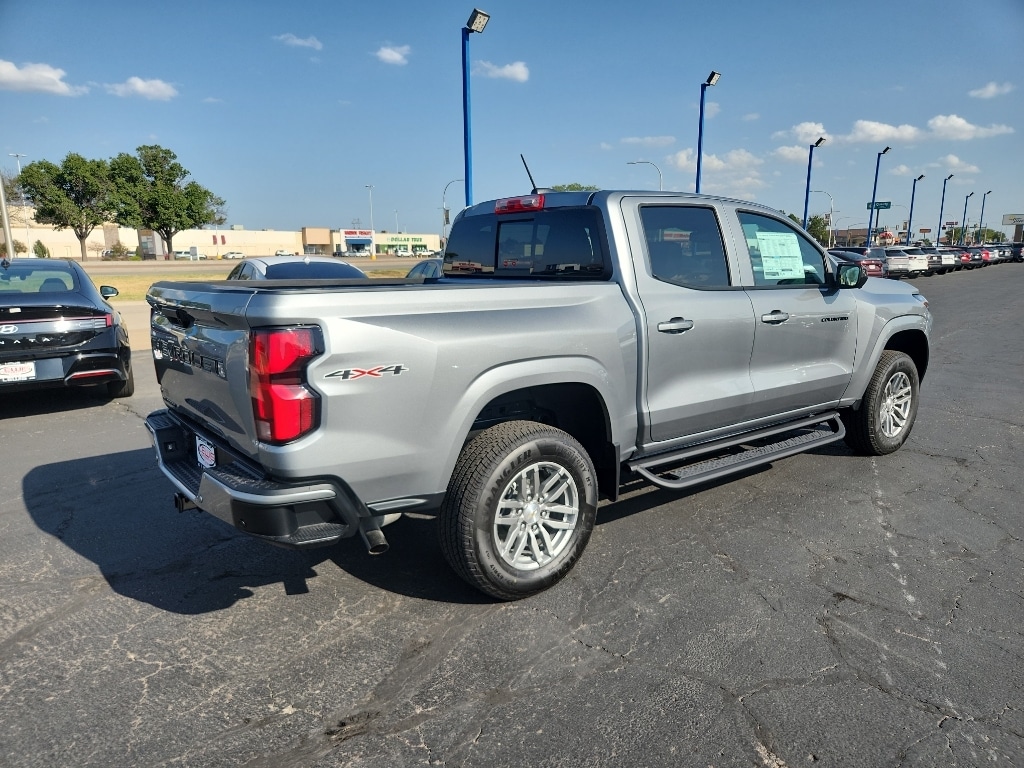 2026 Chevrolet Colorado LT - Photo 18