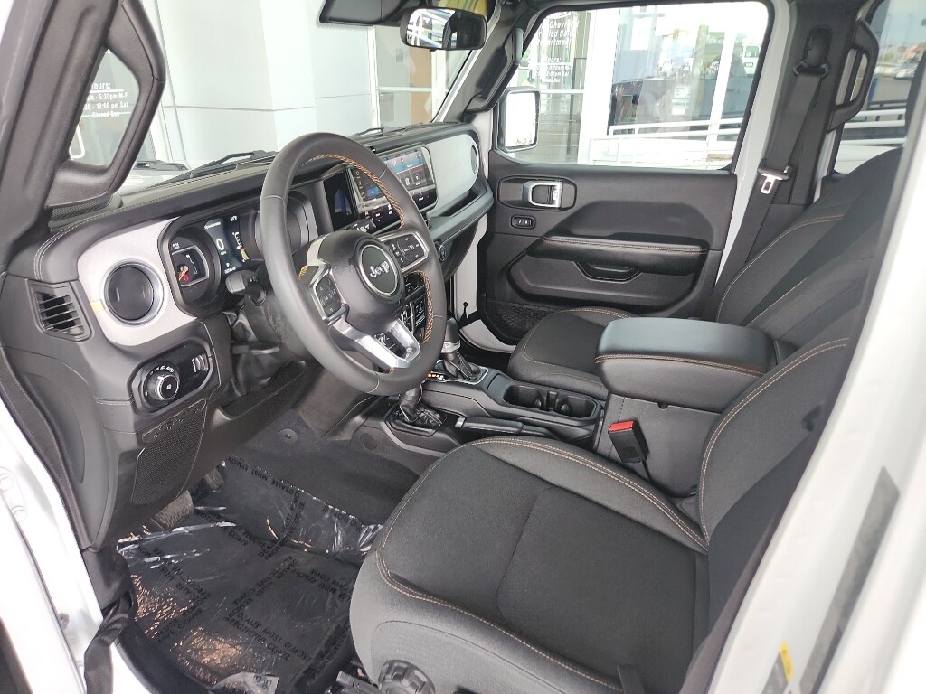 Used 2025 Jeep Wrangler Sahara SUV