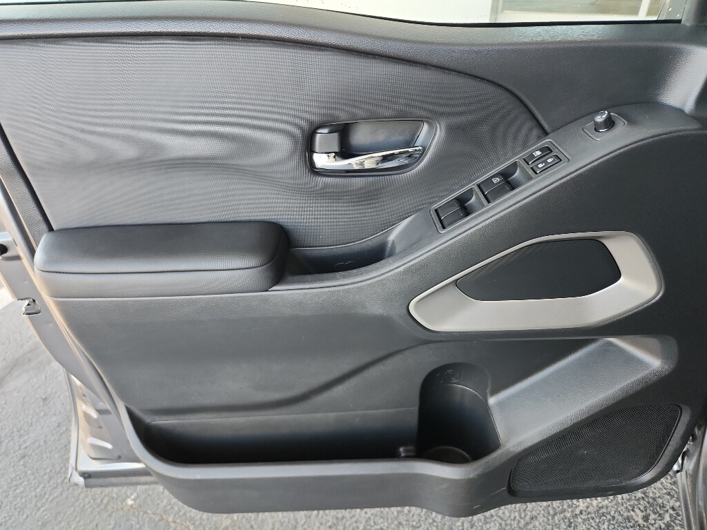 2024 Nissan Frontier SV photo 4