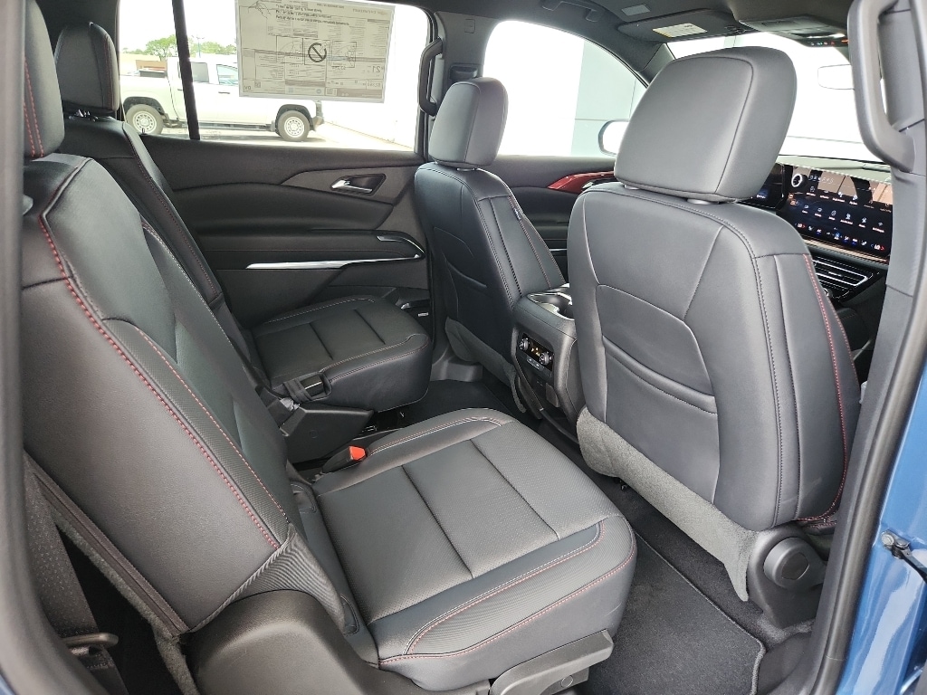 2026 Chevrolet Traverse Z71 - Photo 12