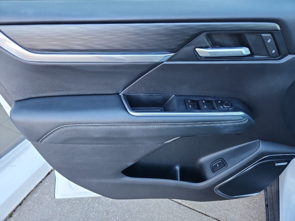 2024 Gmc Acadia AT4 photo 3