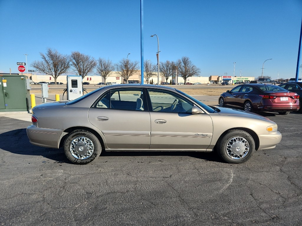 Used 2002 Buick Century Custom with VIN 2G4WS52JX21205545 for sale in Hays, KS