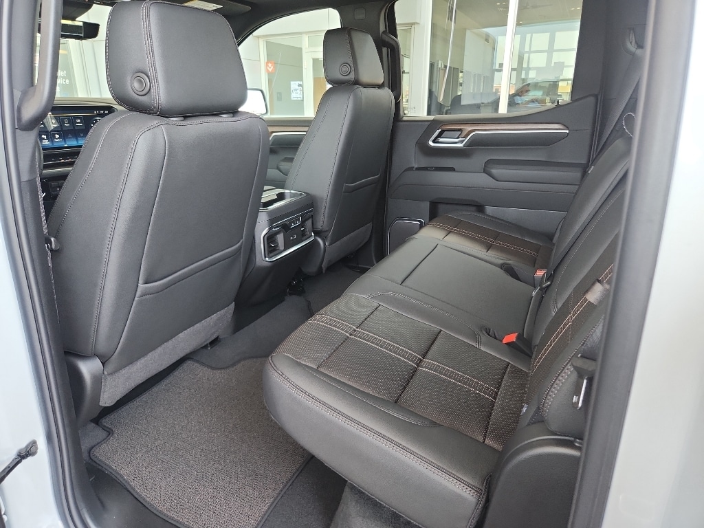 2026 Chevrolet Silverado 1500 High Country - Photo 10