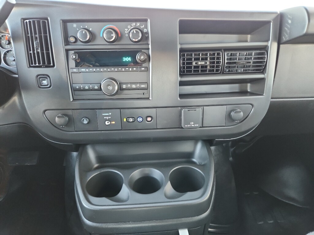 2025 Chevrolet Express Cargo Work Van - Photo 8