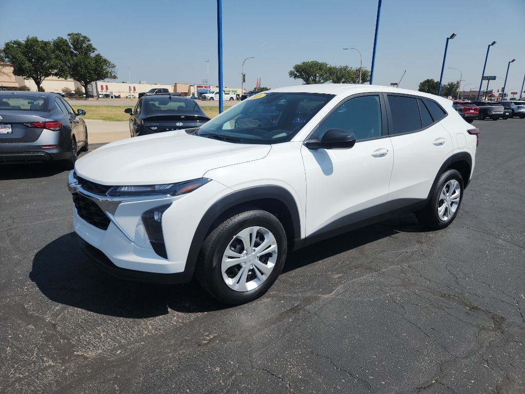 Used 2026 Chevrolet Trax LS SUV