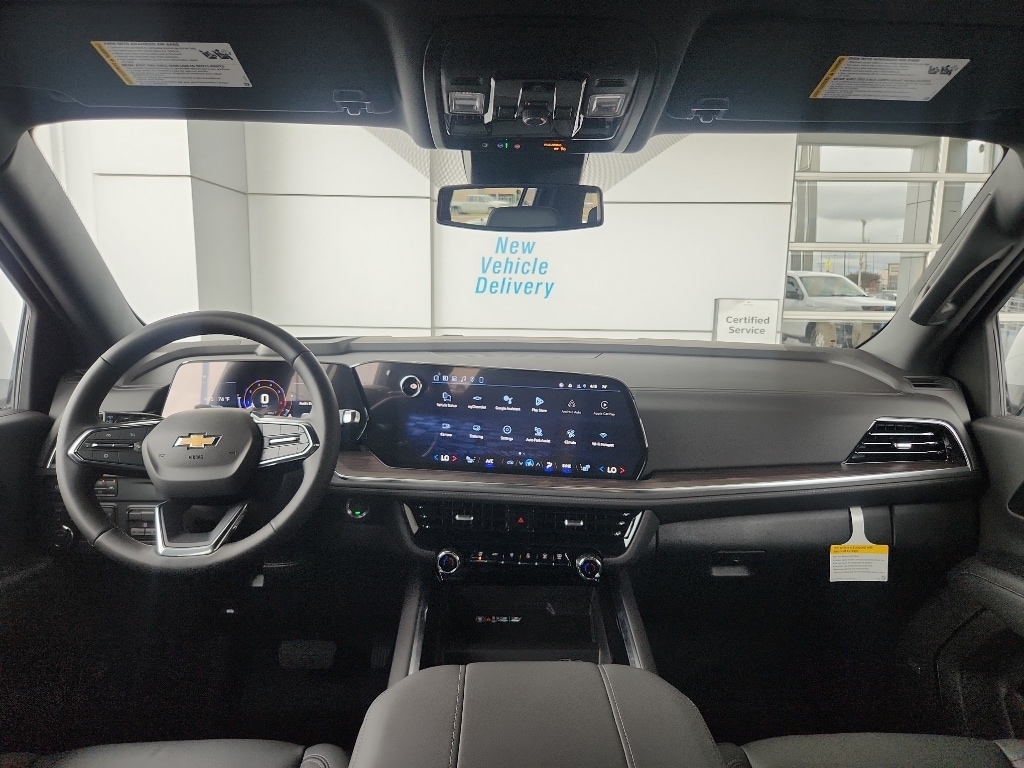 2026 Chevrolet Suburban LT - Photo 5