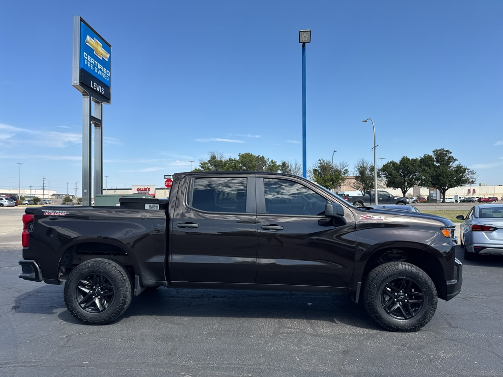 1GCPYCEF8KZ381956