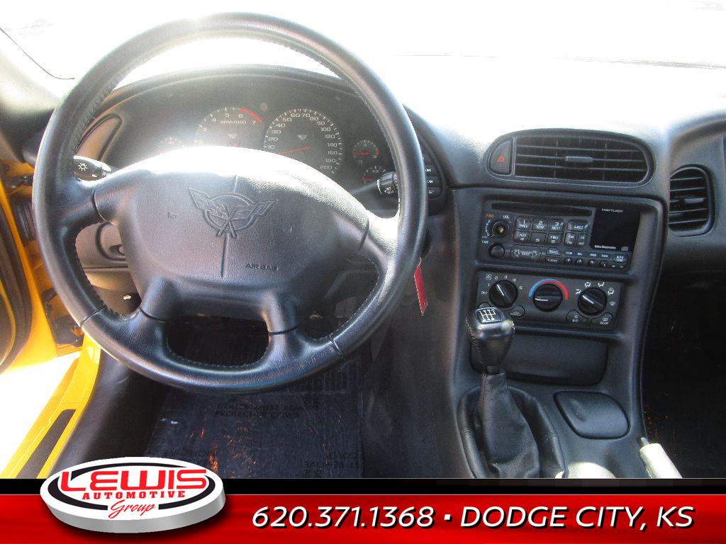 2001 Chevrolet Corvette photo 3