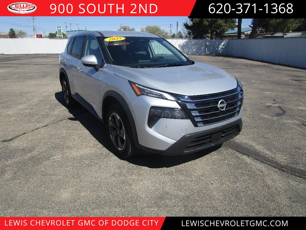 2025 Nissan Rogue SV FWD's photo